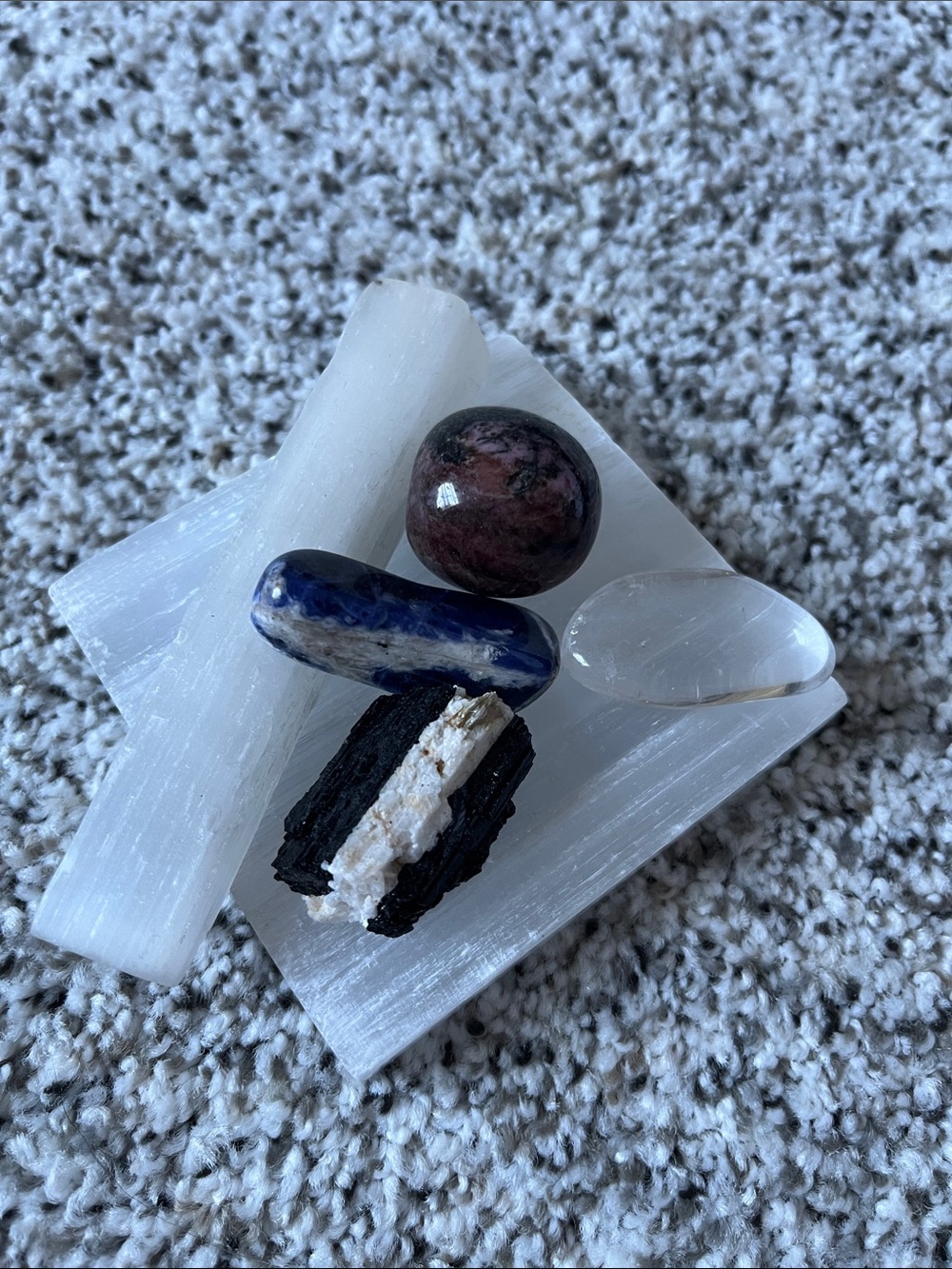 Natural Crystal Display Set - White Selenite Charging Plate with Mixed Gemstones